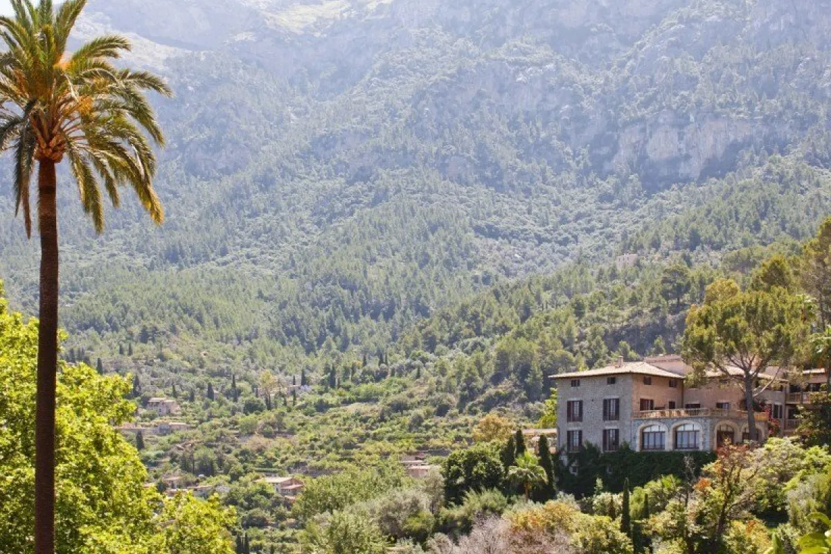 Hotel-Mallorca-Deia-Es-Moli-1