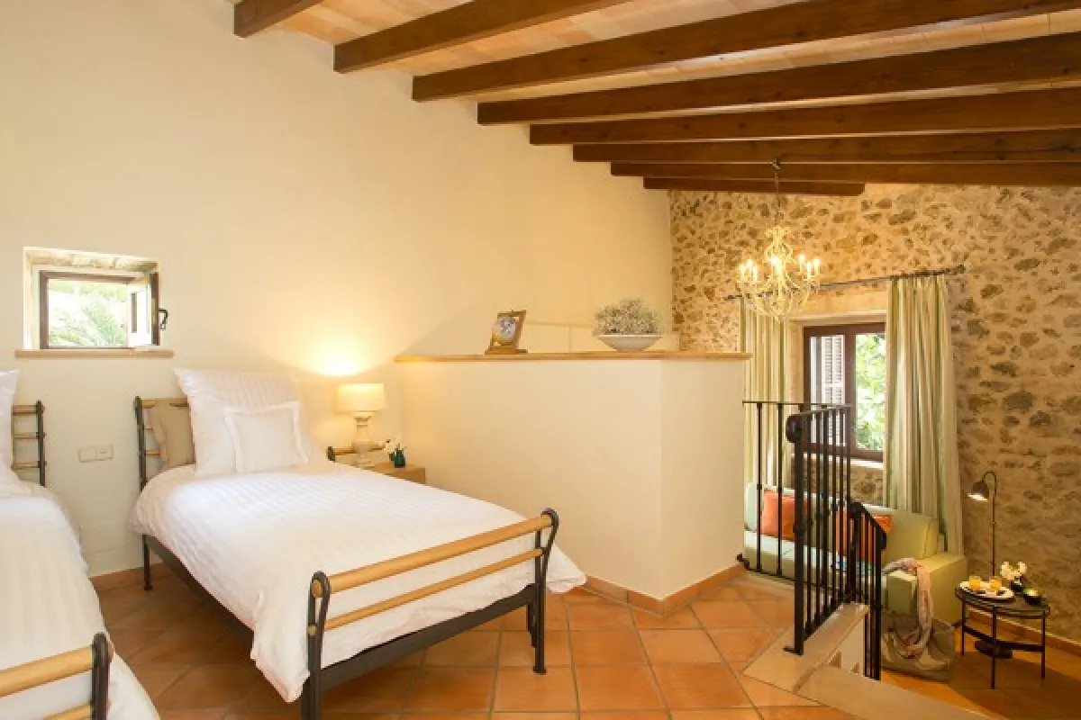 Mallorca-Hotel-Maria-de-Salud-Font-y-Roig-6