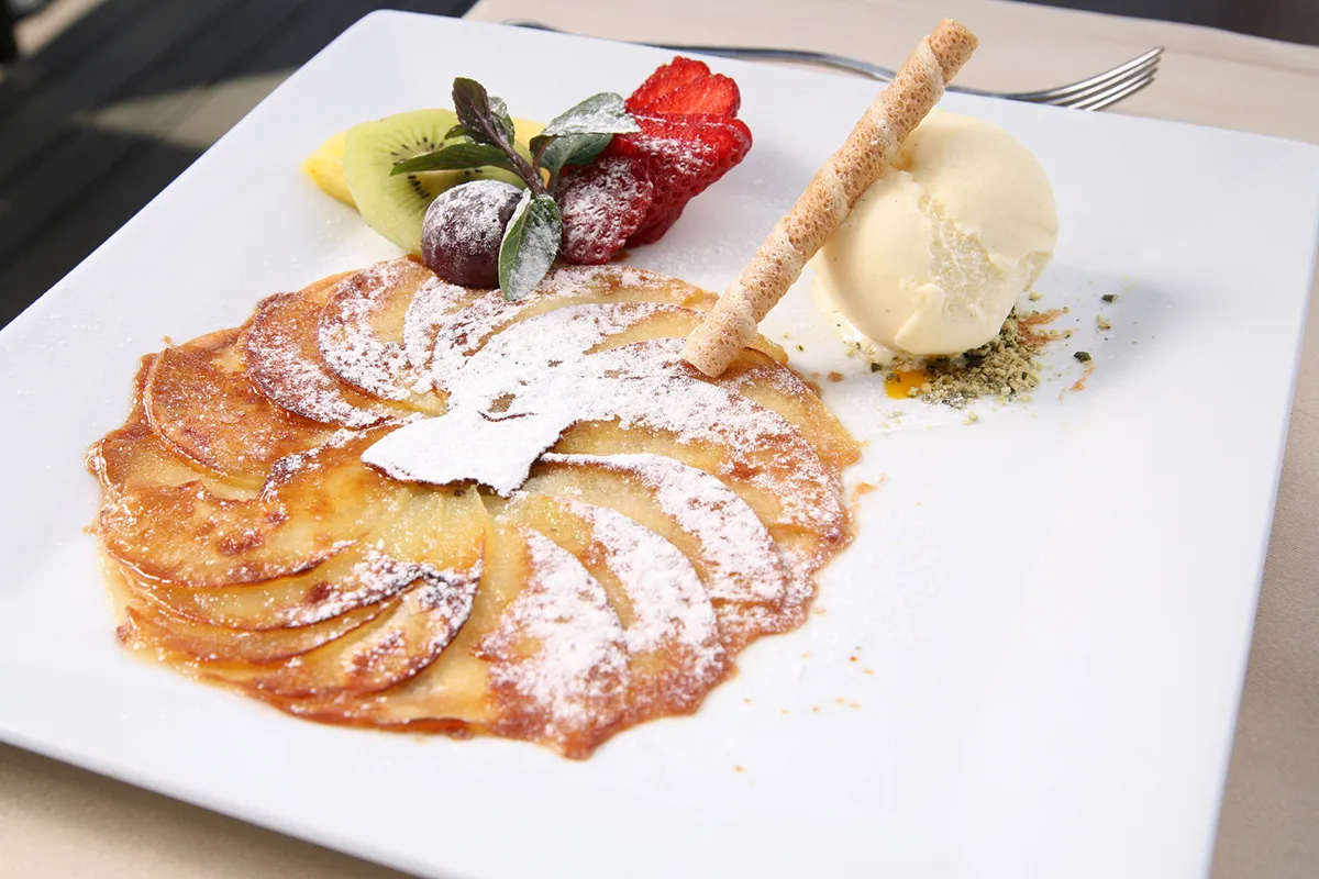 Mallorca-Restaurant-Portals-Nous-Spoon-Apfeltarte