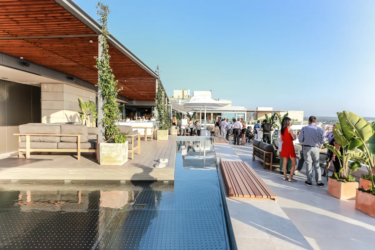 Mallorca Restaurants Playa de Palma Katagi Blau im Llaut Hotel Dachterrasse
