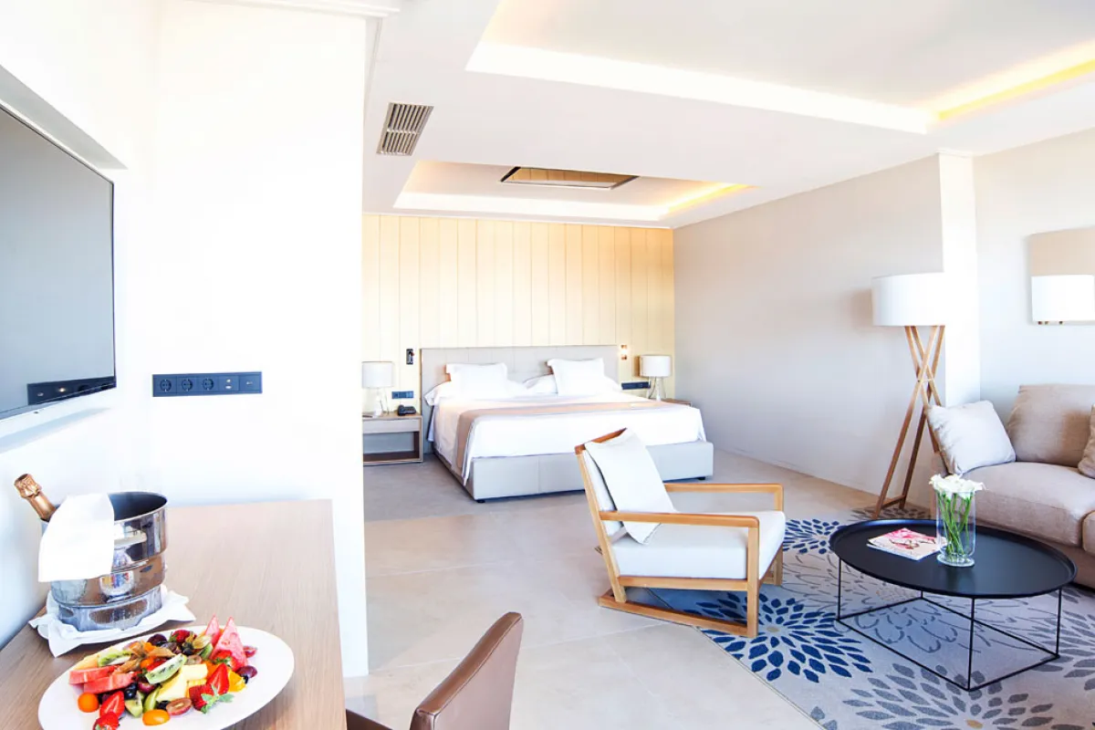 Mallorca-Hotels-Palma-Valparaiso-Suite-Ansicht