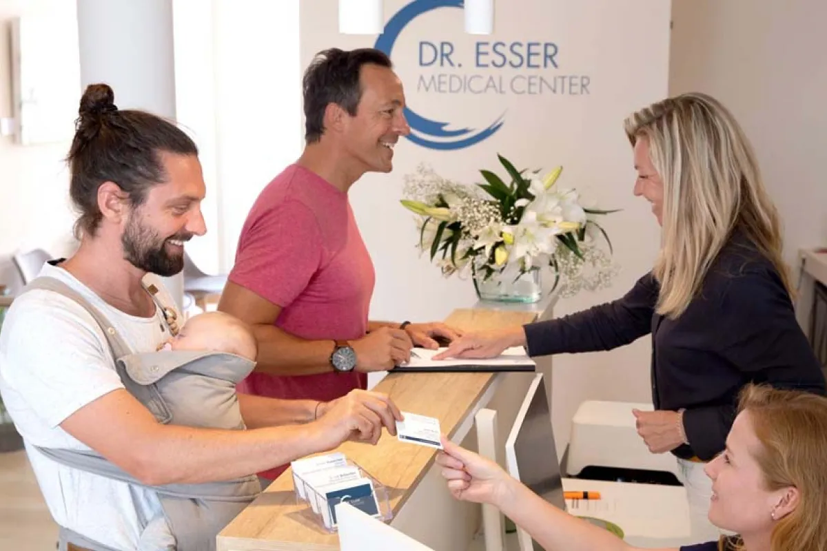 Ärzte_Mallorca_Llucmajor_Dr.Esser_Empfang