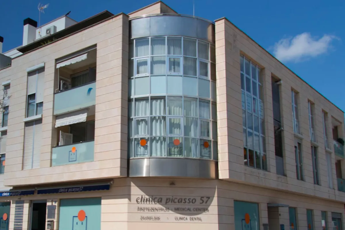 Mallorca deutsche Ärzte Dr. Sven Fischer Orthopäde Unfallchirurg Palma Clinica Picasso
