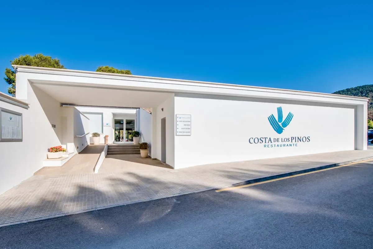 Mallorca Golf Son Servera Die besten Golfplätze Restaurant Costa de los Pinos aussen