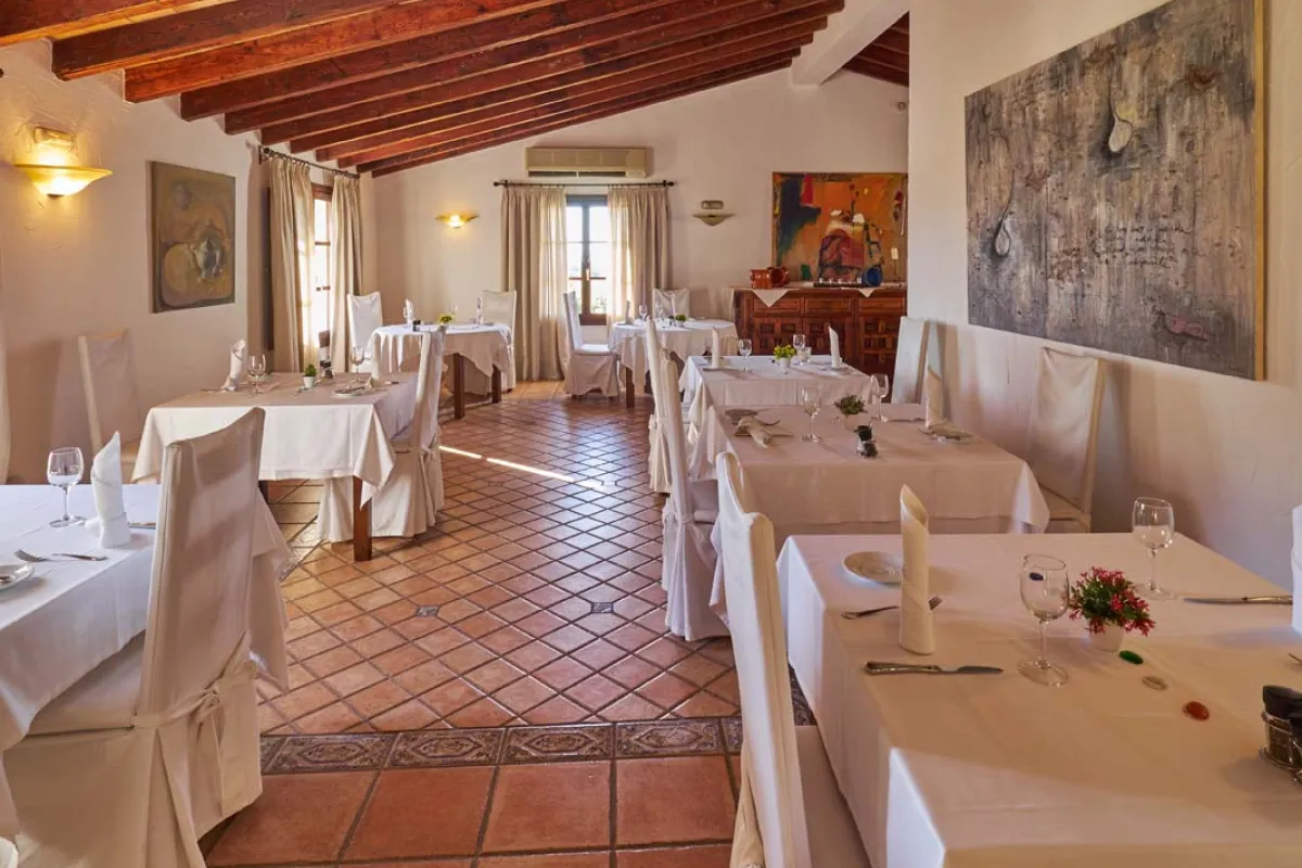 Mallorca Hotels Fincahotel Binibona Parc Natural alter Speisesaal