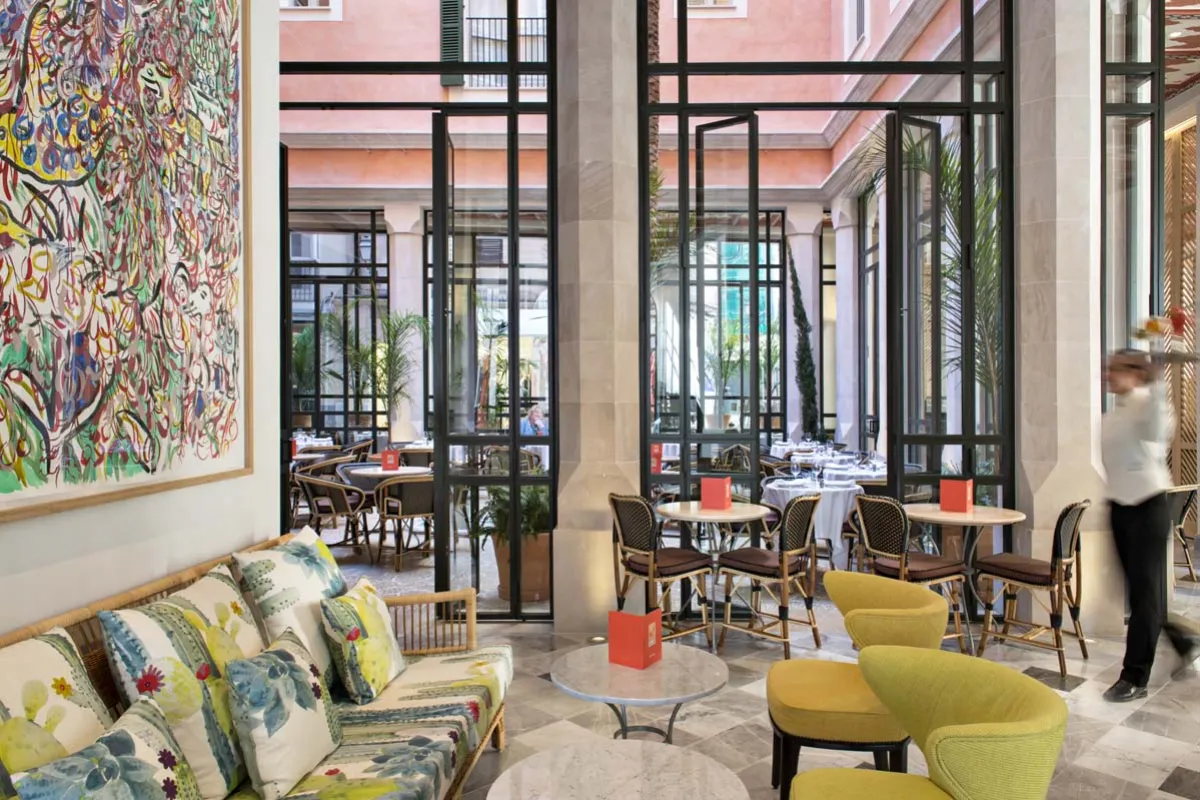 Mallorca Best Hotel Palma de Mallorca Hotel Mama Cappuccino Cafe Wintergarten