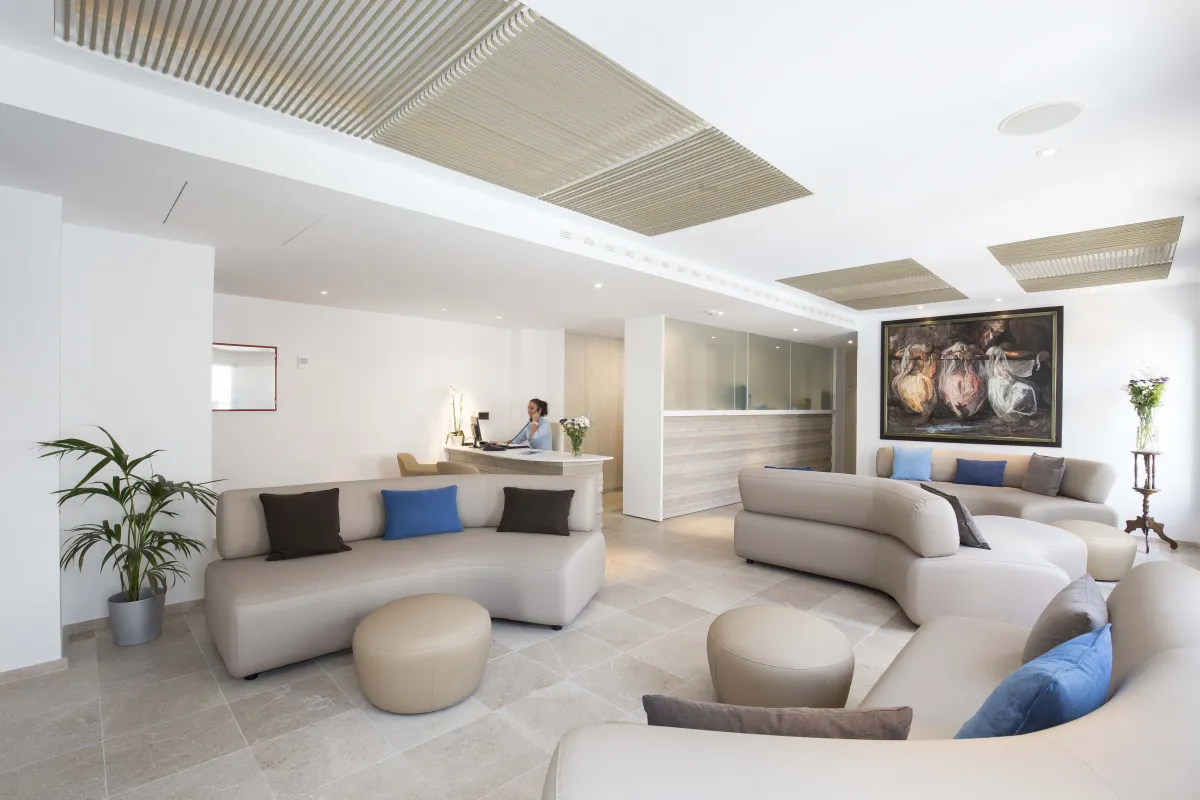 Mallorca Best Hotels Port de Pollenca La Goleta Hotel de Mar Lounge