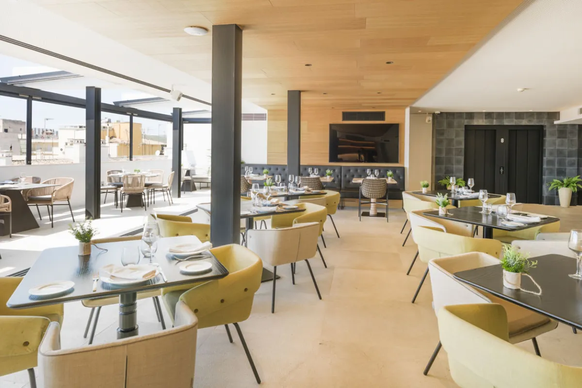 Mallorca-Hotels-Palma-Nakar-Restaurant