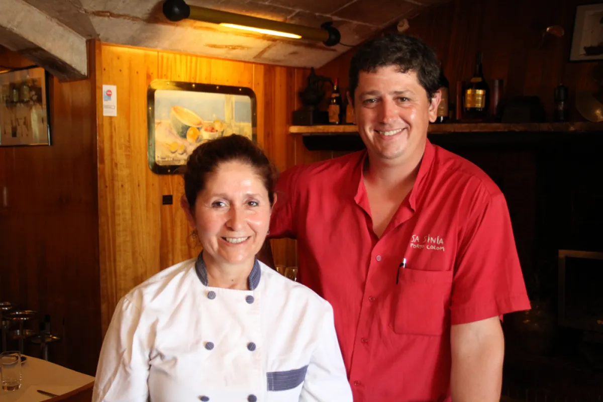 Mallorca Restaurants Portocolom Celler Sa Sinia Team