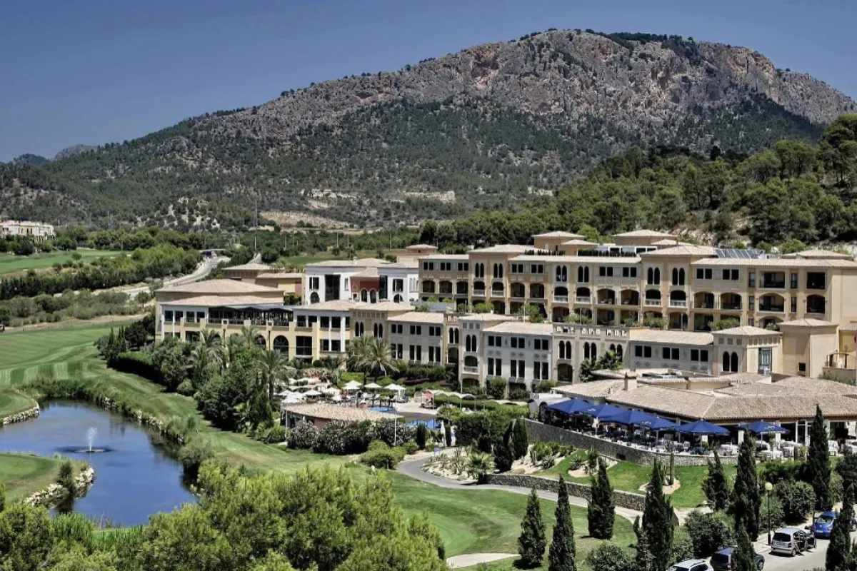 Mallorca Restaurants Camp de Mar Campino Totale