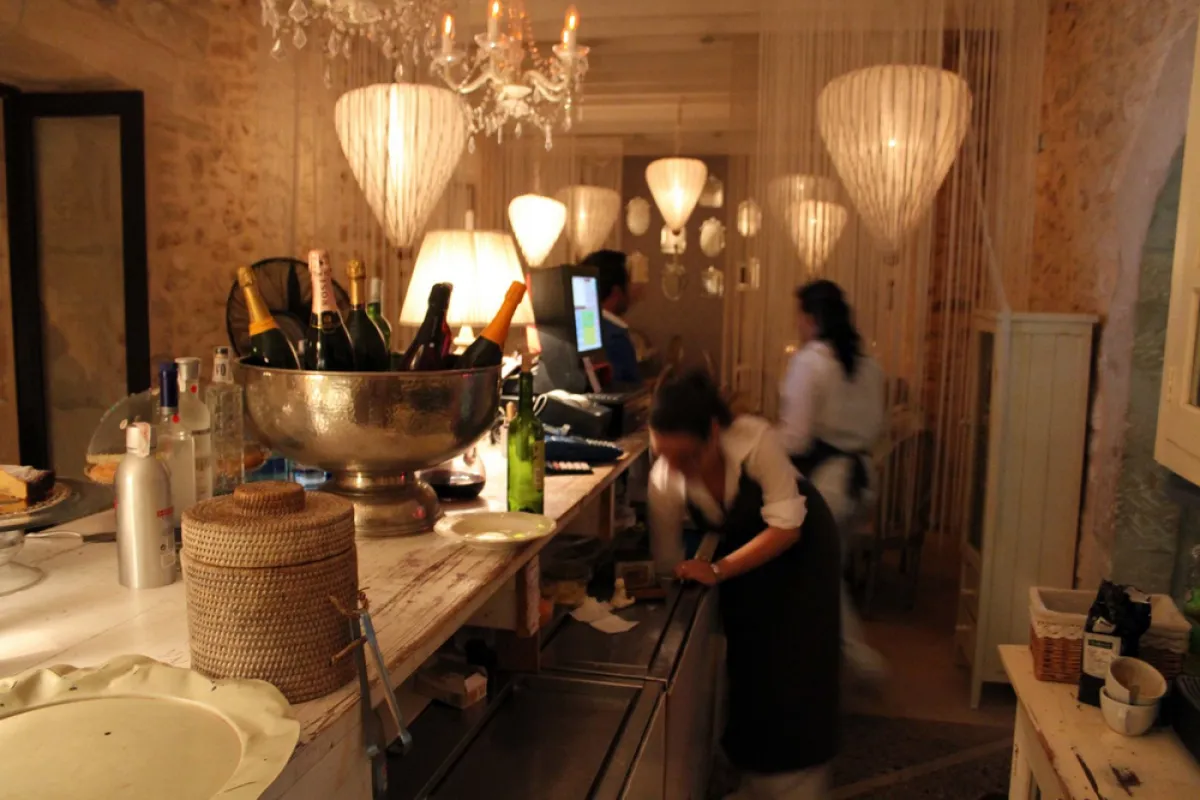 Mallorca Restaurants Ses Salines Cassai Tresen