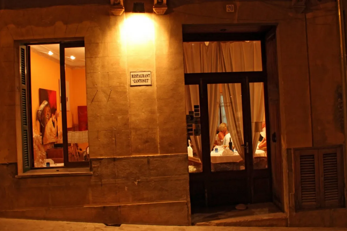 Mallorca Restaurants Pollenca Cantonet Ambiente