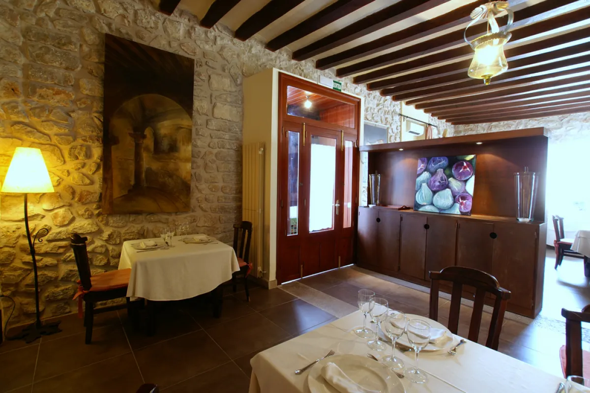 Mallorca Restaurants Lloseta Celler Can Carrossa innen