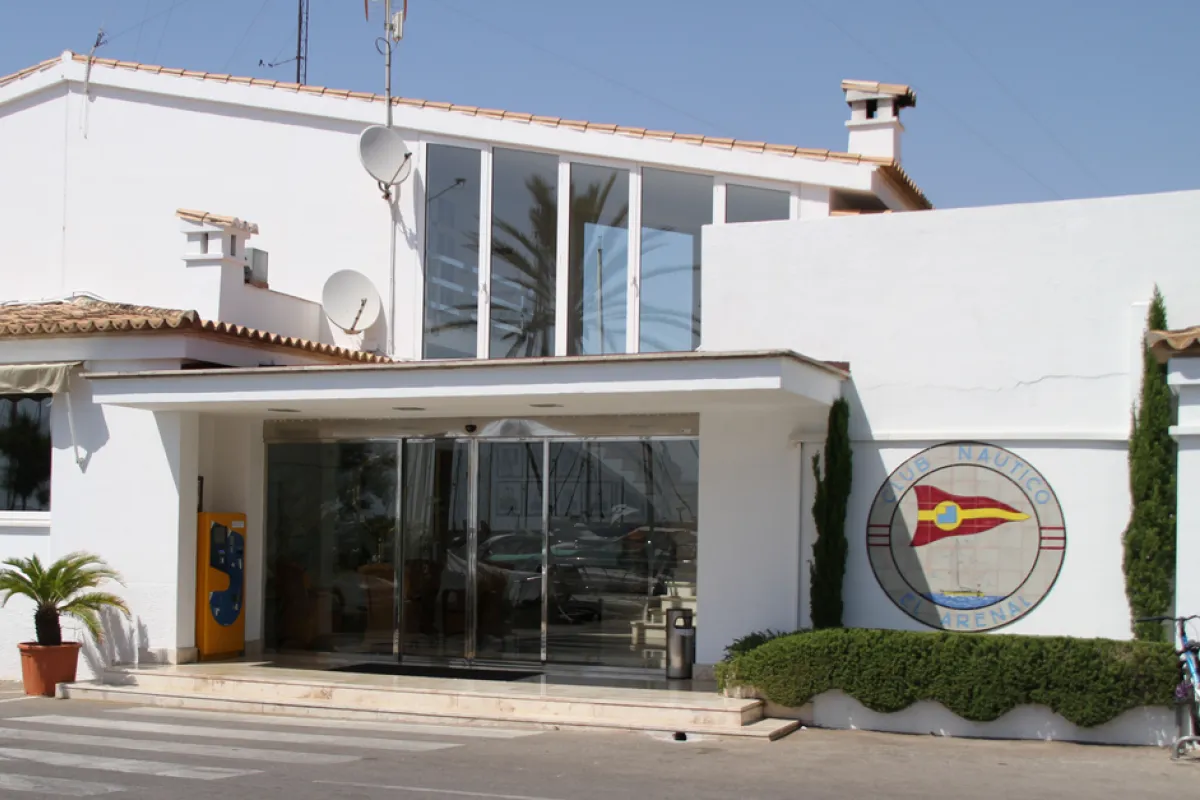 Mallorca Restaurants Palma Club Nautico Arenal Eingang