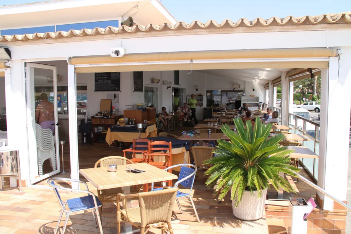 Mallorca Restaurants Palma Club Nautico Arenal Detail