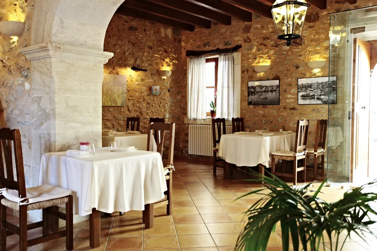 Mallorca Restaurants Llubi Daica innen