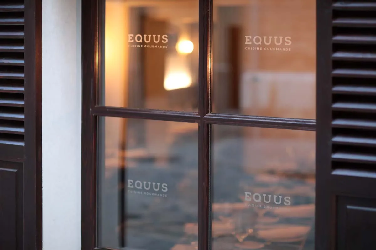Mallorca Restaurant Palma Altstadt Restaurant Equus Summum Hotel Fenster