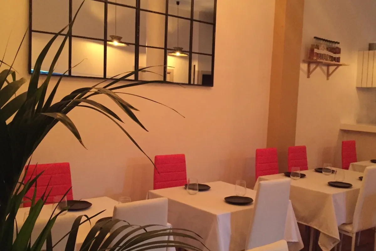 Mallorca Restaurants Palma Santa Catalina Millo Tische
