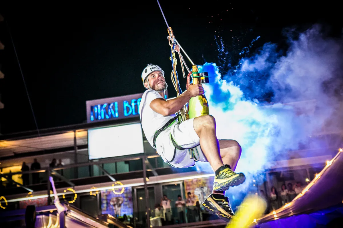 Mallorca-Beachclub-Magaluf-Nikki-Beach-30